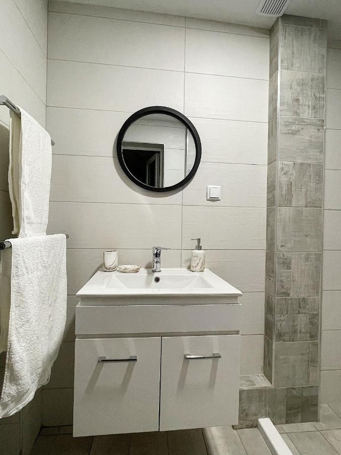 Fenix 2 Bedroom Apartment Varna Center Luaran gambar